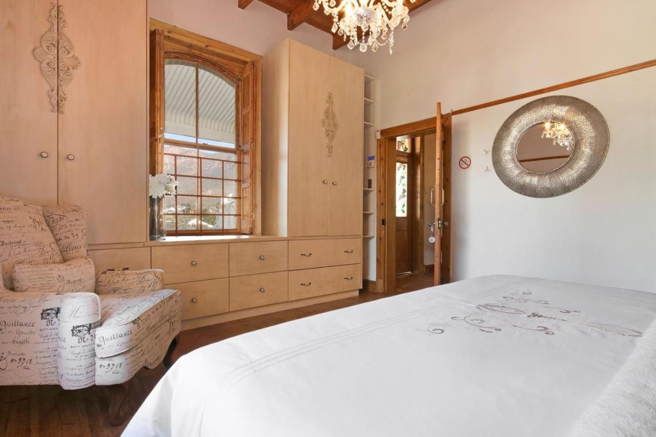 J'S Audacious Living Montagu Self Catering Leilighet Eksteriør bilde